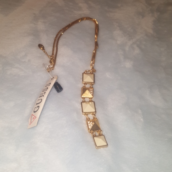 2/$30 Long Fashion White& Gold Guess Necklace NWT - Picture 1 of 4
